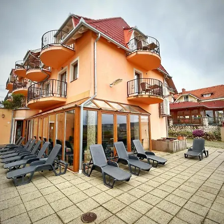 Fonix Wellness *** 1 A Epulet * Heviz