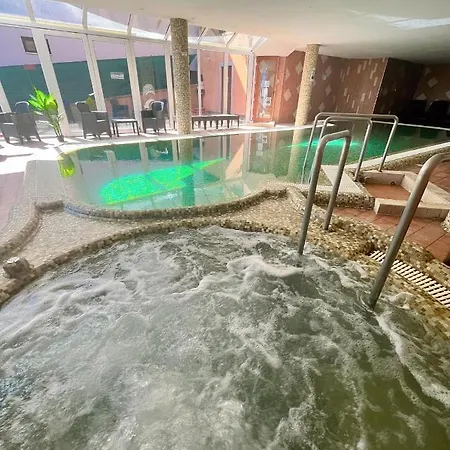 Fonix Wellness *** 1 A Epulet *