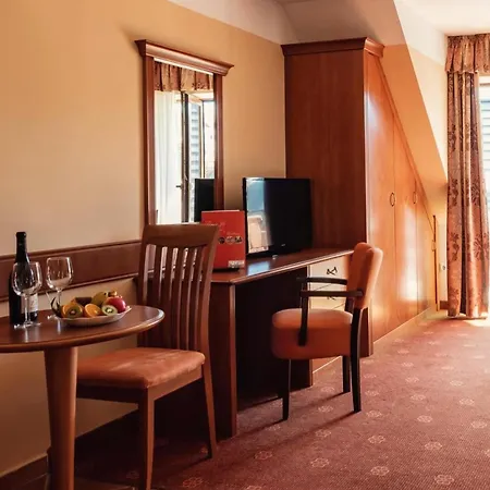 Fonix Wellness *** 1 A Epulet Bed & Breakfast Heviz