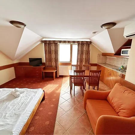 Fonix Wellness *** 1 A Epulet *