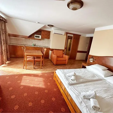 Fonix Wellness *** 1 A Epulet * Hévíz