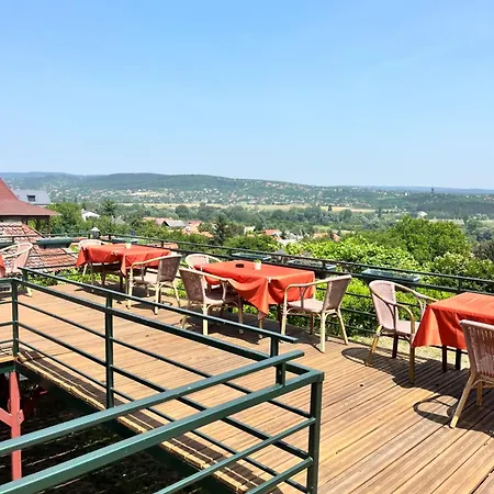 Fonix Wellness *** 1 A Epulet *