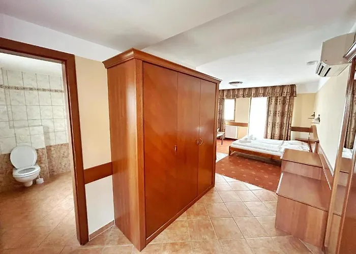 Fonix Wellness *** 1 A Epulet * ヘーヴィーズ