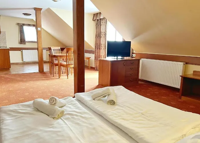 Fonix Wellness *** 1 A Epulet ヘーヴィーズ