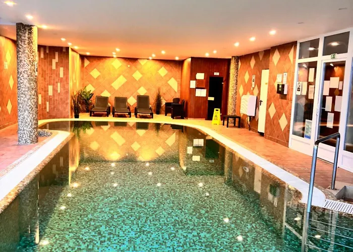 ベッド・アンド・ブレックファスト Fonix Wellness *** 1 A Epulet *