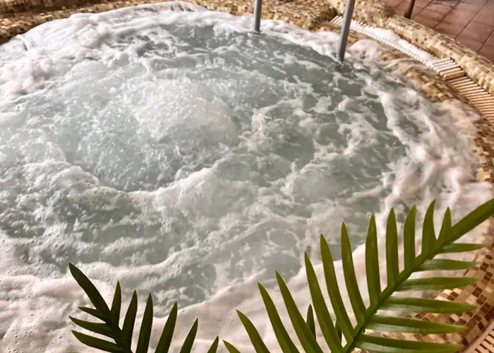 Fonix Wellness *** 1 A Epulet ベッド・アンド・ブレックファスト ヘーヴィーズ